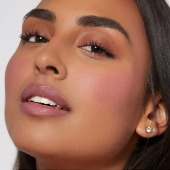 Rare Beauty Encourage Soft Pinch Liquid Blush - Picture 7 of 14